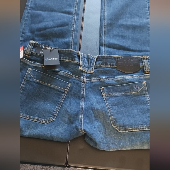 **** LAPG Terrain Flex Straight Fit Deep Dyed Denim Jeans NWT - 34 X 32 - Picture 3 of 9
